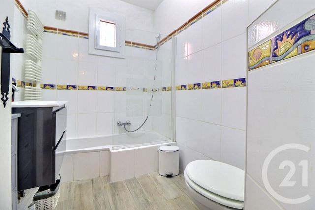 Maison à vendre - 5 pièces - 130 m2 - Roquebrune Sur Argens - 83 - PROVENCE-ALPES-COTE-D-AZUR