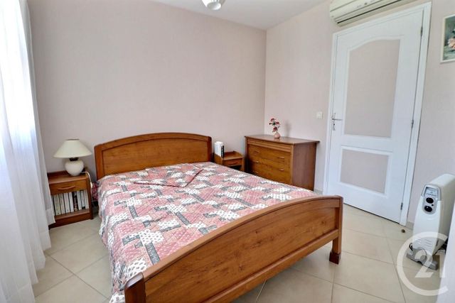 Appartement T2 à vendre - 2 pièces - 48,89 m2 - St Raphael - 83 - PROVENCE-ALPES-COTE-D-AZUR