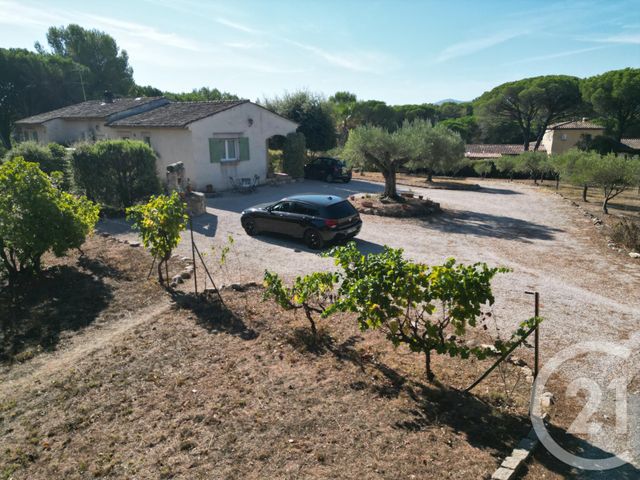 Maison à vendre - 5 pièces - 178 m2 - Roquebrune Sur Argens - 83 - PROVENCE-ALPES-COTE-D-AZUR