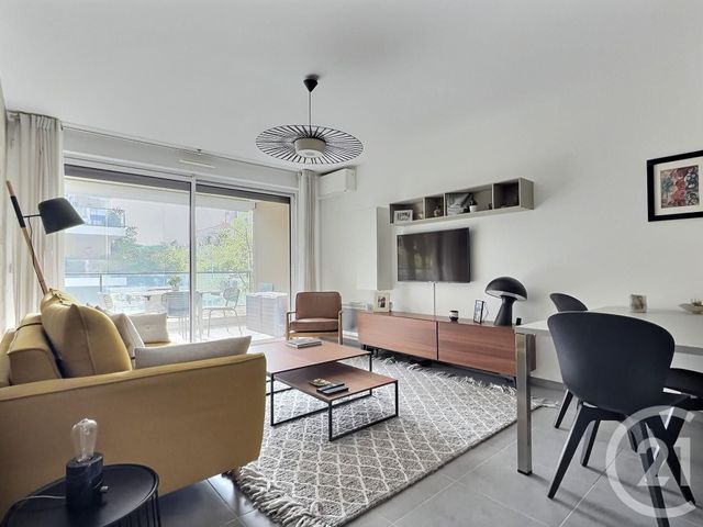 Appartement F2 à vendre - 2 pièces - 47,40 m2 - Frejus - 83 - PROVENCE-ALPES-COTE-D-AZUR