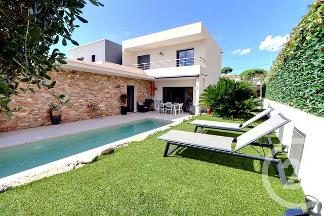 Appartement &agrave; vendre - 4 pi&egrave;ces - 110 m2 - St Raphael - 83 - PROVENCE-ALPES-COTE-D-AZUR