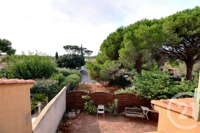 Maison à vendre - 4 pièces - 81 m2 - Frejus - 83 - PROVENCE-ALPES-COTE-D-AZUR