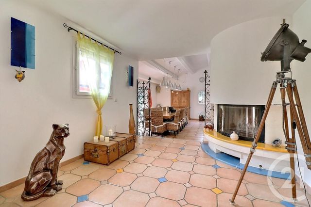 Maison à vendre - 8 pièces - 210 m2 - Puget Sur Argens - 83 - PROVENCE-ALPES-COTE-D-AZUR