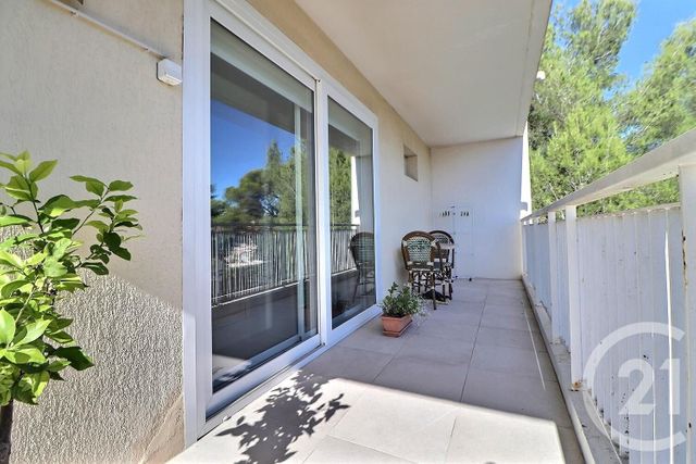 Appartement F3 à vendre - 3 pièces - 78,46 m2 - St Raphael - 83 - PROVENCE-ALPES-COTE-D-AZUR