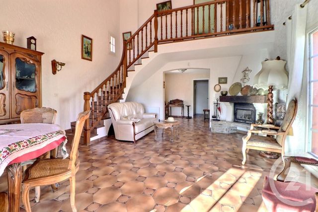 Maison &agrave; vendre - 5 pi&egrave;ces - 128,27 m2 - St Raphael - 83 - PROVENCE-ALPES-COTE-D-AZUR