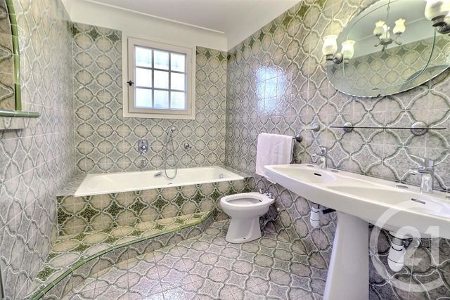 Maison &agrave; vendre - 5 pi&egrave;ces - 128,27 m2 - St Raphael - 83 - PROVENCE-ALPES-COTE-D-AZUR