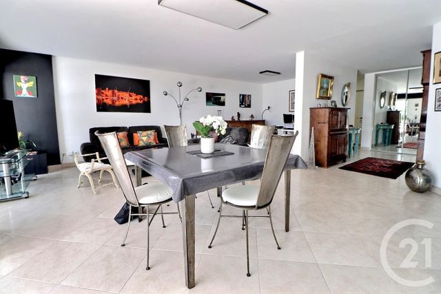 Appartement F4 &agrave; vendre - 4 pi&egrave;ces - 100 m2 - Frejus - 83 - PROVENCE-ALPES-COTE-D-AZUR