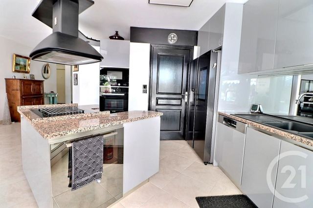 Appartement F4 &agrave; vendre - 4 pi&egrave;ces - 100 m2 - Frejus - 83 - PROVENCE-ALPES-COTE-D-AZUR