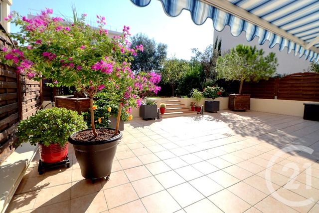 Appartement F4 &agrave; vendre - 4 pi&egrave;ces - 100 m2 - Frejus - 83 - PROVENCE-ALPES-COTE-D-AZUR