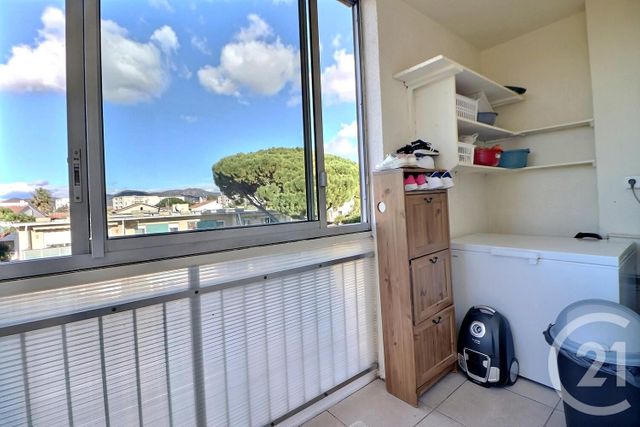 Appartement &agrave; vendre - 3 pi&egrave;ces - 60 m2 - Frejus - 83 - PROVENCE-ALPES-COTE-D-AZUR