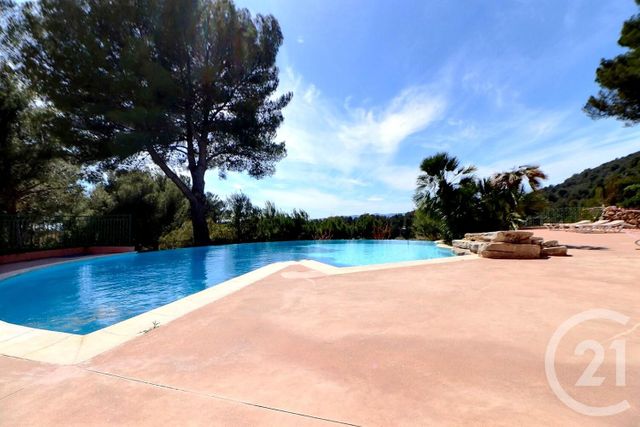 Appartement F3 &agrave; vendre - 2 pi&egrave;ces - 39 m2 - St Raphael - 83 - PROVENCE-ALPES-COTE-D-AZUR