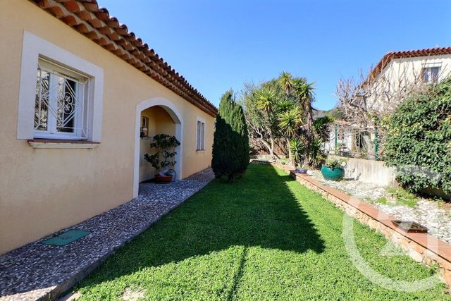 Maison &agrave; vendre - 3 pi&egrave;ces - 119,69 m2 - Frejus - 83 - PROVENCE-ALPES-COTE-D-AZUR