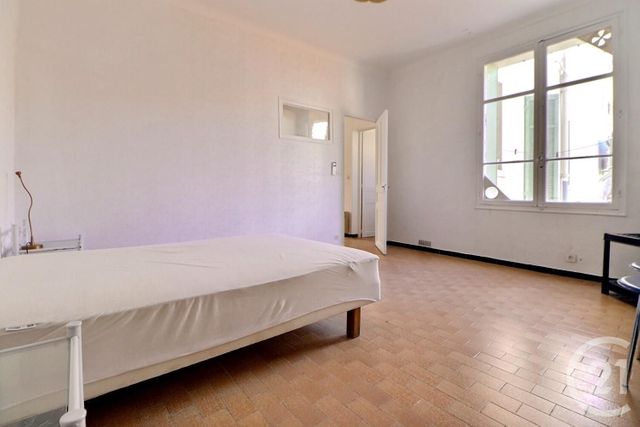 Appartement F1 &agrave; vendre - 3 pi&egrave;ces - 130 m2 - St Raphael - 83 - PROVENCE-ALPES-COTE-D-AZUR