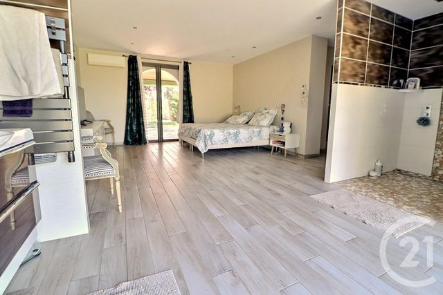 Maison &agrave; vendre - 6 pi&egrave;ces - 262 m2 - Roquebrune Sur Argens - 83 - PROVENCE-ALPES-COTE-D-AZUR