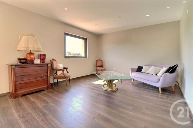 Maison &agrave; vendre - 6 pi&egrave;ces - 262 m2 - Roquebrune Sur Argens - 83 - PROVENCE-ALPES-COTE-D-AZUR