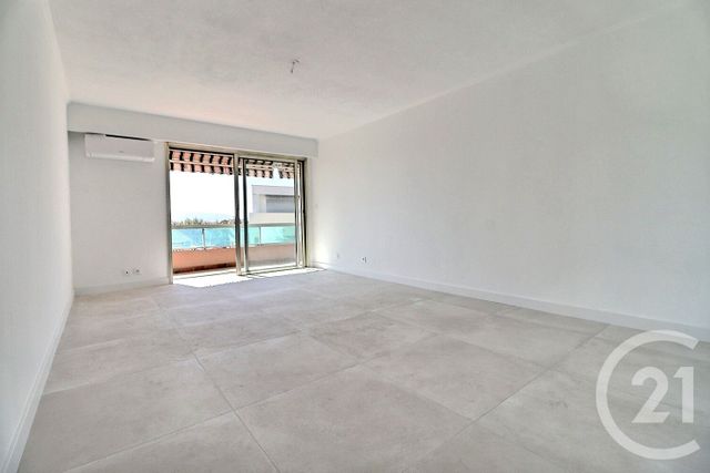 Appartement F3 &agrave; vendre - 3 pi&egrave;ces - 70,58 m2 - St Raphael - 83 - PROVENCE-ALPES-COTE-D-AZUR