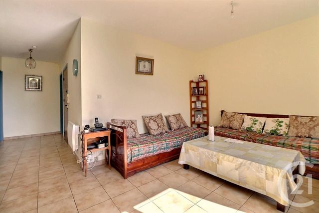 Appartement F4 &agrave; vendre - 4 pi&egrave;ces - 83,95 m2 - Frejus - 83 - PROVENCE-ALPES-COTE-D-AZUR