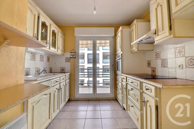 Appartement T4 &agrave; vendre - 4 pi&egrave;ces - 102,36 m2 - St Raphael - 83 - PROVENCE-ALPES-COTE-D-AZUR