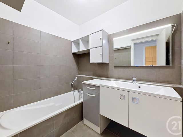 Appartement F3 &agrave; vendre - 3 pi&egrave;ces - 71 m2 - Frejus - 83 - PROVENCE-ALPES-COTE-D-AZUR