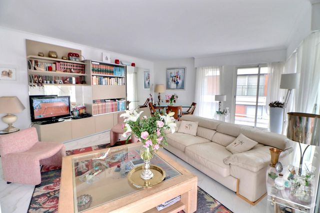 Appartement &agrave; vendre - 3 pi&egrave;ces - 95 m2 - St Raphael - 83 - PROVENCE-ALPES-COTE-D-AZUR