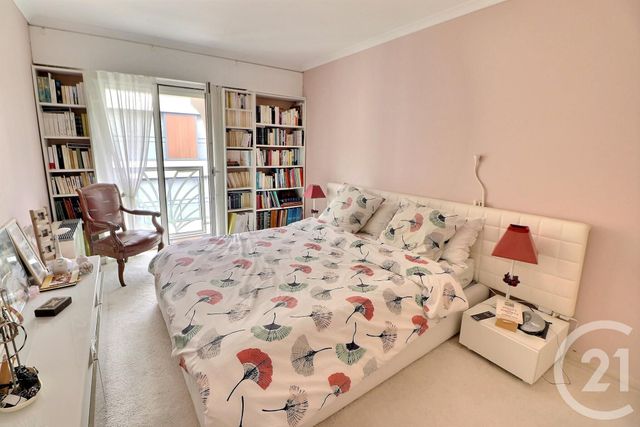 Appartement &agrave; vendre - 3 pi&egrave;ces - 95 m2 - St Raphael - 83 - PROVENCE-ALPES-COTE-D-AZUR