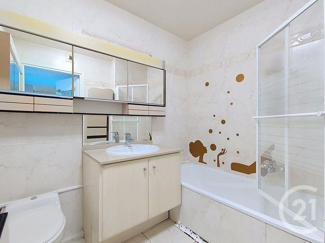 Appartement T3 &agrave; vendre - 3 pi&egrave;ces - 79,70 m2 - Frejus - 83 - PROVENCE-ALPES-COTE-D-AZUR