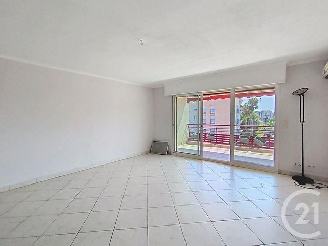 Appartement T3 &agrave; vendre - 3 pi&egrave;ces - 79,70 m2 - Frejus - 83 - PROVENCE-ALPES-COTE-D-AZUR