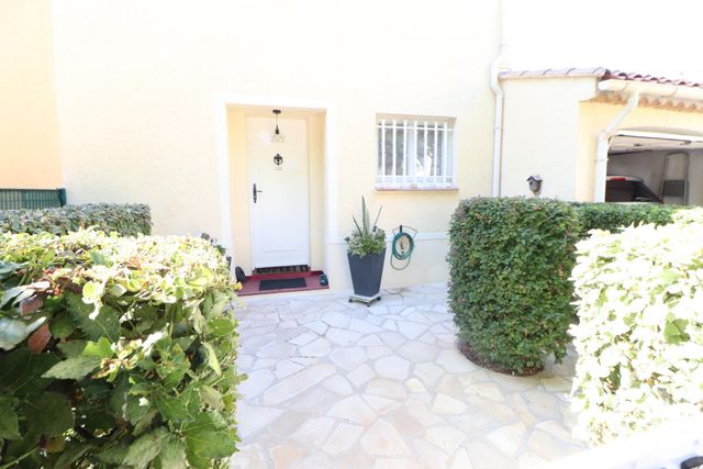 Maison &agrave; vendre - 3 pi&egrave;ces - 69,82 m2 - Frejus - 83 - PROVENCE-ALPES-COTE-D-AZUR