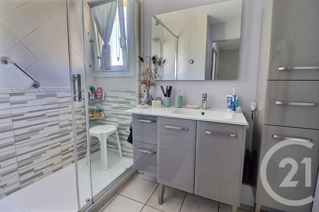 Appartement T3 &agrave; vendre - 3 pi&egrave;ces - 69,75 m2 - Frejus - 83 - PROVENCE-ALPES-COTE-D-AZUR