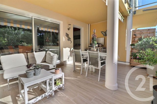 Appartement 3 pièces 65 m² · à Fréjus · 64,7 m² · 365 000 €