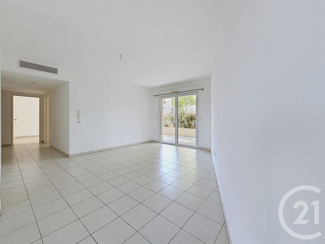 Appartement T3 &agrave; vendre - 3 pi&egrave;ces - 70,46 m2 - St Raphael - 83 - PROVENCE-ALPES-COTE-D-AZUR