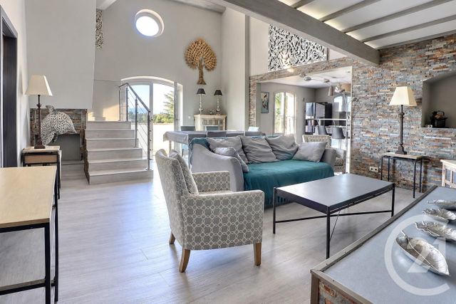 Maison &agrave; vendre - 7 pi&egrave;ces - 196 m2 - St Raphael - 83 - PROVENCE-ALPES-COTE-D-AZUR