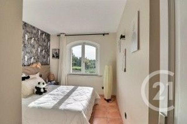 Maison &agrave; vendre - 5 pi&egrave;ces - 156,60 m2 - Frejus - 83 - PROVENCE-ALPES-COTE-D-AZUR