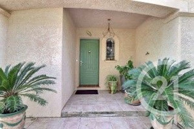Maison &agrave; vendre - 5 pi&egrave;ces - 156,60 m2 - Frejus - 83 - PROVENCE-ALPES-COTE-D-AZUR