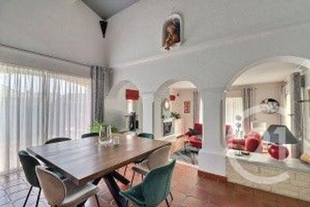 Maison &agrave; vendre - 5 pi&egrave;ces - 156,60 m2 - Frejus - 83 - PROVENCE-ALPES-COTE-D-AZUR