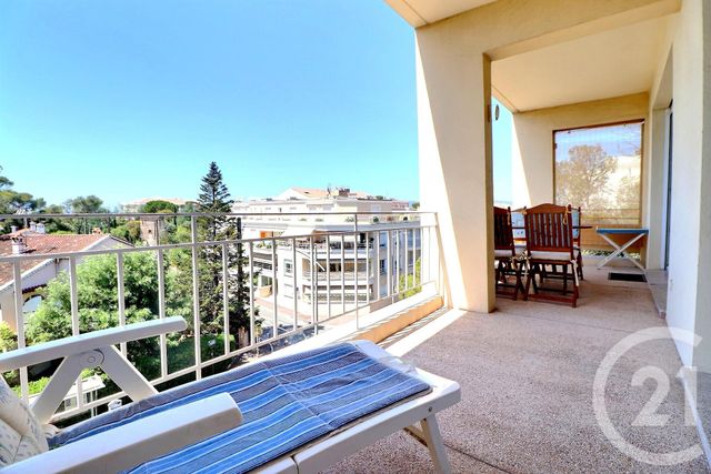 Appartement T2 à vendre - 2 pièces - 44,38 m2 - St Raphael - 83 - PROVENCE-ALPES-COTE-D-AZUR