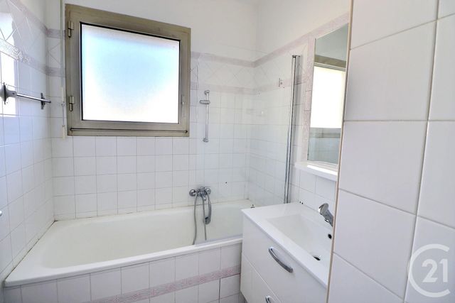 Appartement T2 &agrave; vendre - 2 pi&egrave;ces - 39,93 m2 - St Raphael - 83 - PROVENCE-ALPES-COTE-D-AZUR