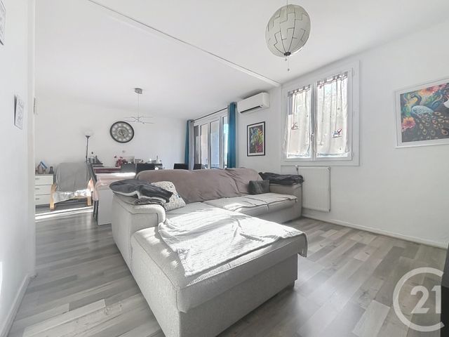 Appartement T4 &agrave; vendre - 4 pi&egrave;ces - 84 m2 - St Raphael - 83 - PROVENCE-ALPES-COTE-D-AZUR