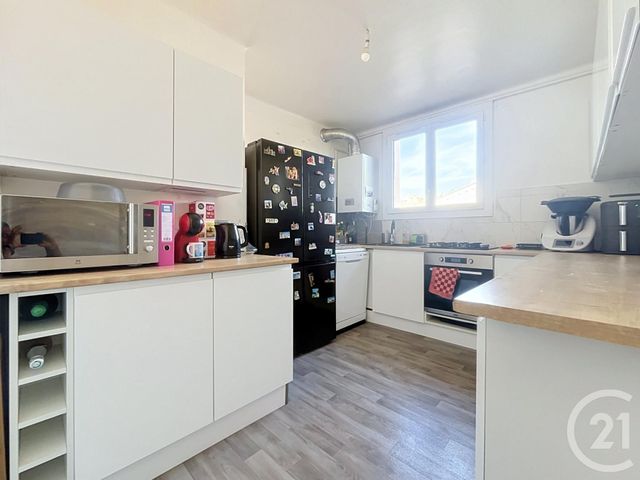 Appartement T4 &agrave; vendre - 4 pi&egrave;ces - 84 m2 - St Raphael - 83 - PROVENCE-ALPES-COTE-D-AZUR