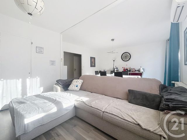 Appartement T4 &agrave; vendre - 4 pi&egrave;ces - 84 m2 - St Raphael - 83 - PROVENCE-ALPES-COTE-D-AZUR