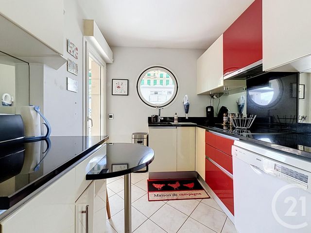 Appartement T3 &agrave; vendre - 3 pi&egrave;ces - 74,47 m2 - St Raphael - 83 - PROVENCE-ALPES-COTE-D-AZUR