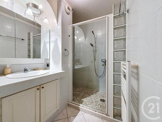 Appartement T3 &agrave; vendre - 3 pi&egrave;ces - 74,47 m2 - St Raphael - 83 - PROVENCE-ALPES-COTE-D-AZUR