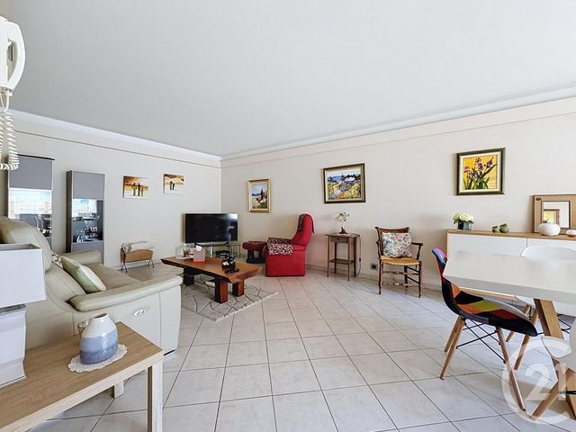 Appartement T3 &agrave; vendre - 3 pi&egrave;ces - 74,47 m2 - St Raphael - 83 - PROVENCE-ALPES-COTE-D-AZUR