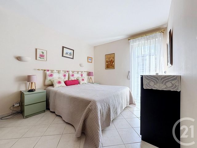 Appartement T3 &agrave; vendre - 3 pi&egrave;ces - 74,47 m2 - St Raphael - 83 - PROVENCE-ALPES-COTE-D-AZUR