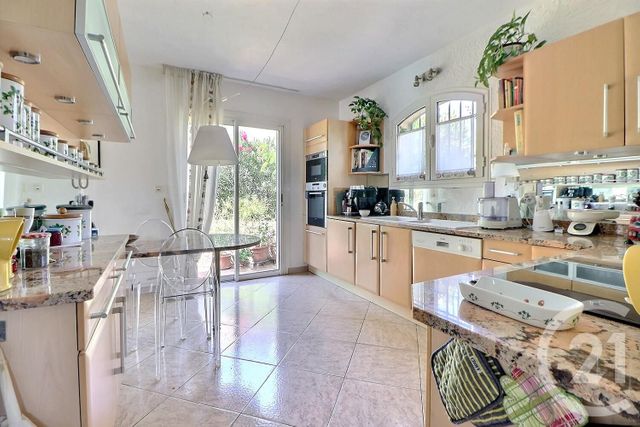 Maison &agrave; vendre - 5 pi&egrave;ces - 150 m2 - St Raphael - 83 - PROVENCE-ALPES-COTE-D-AZUR