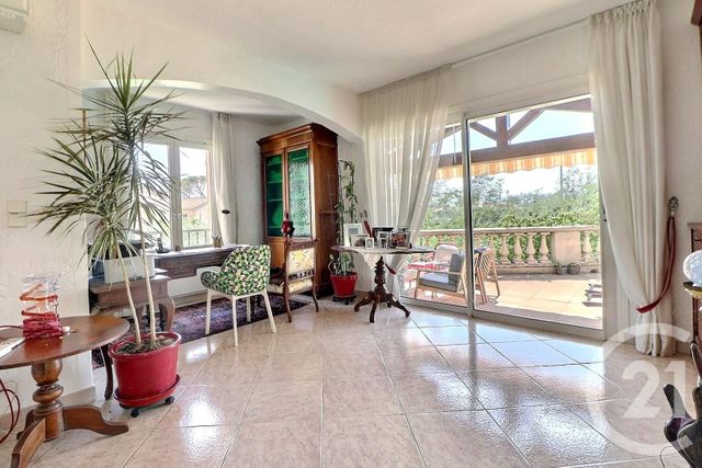 Maison &agrave; vendre - 5 pi&egrave;ces - 150 m2 - St Raphael - 83 - PROVENCE-ALPES-COTE-D-AZUR