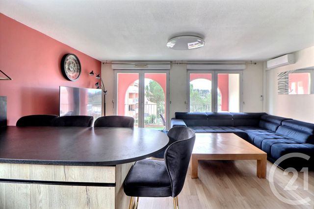 Appartement F3 à vendre - 3 pièces - 65 m2 - Frejus - 83 - PROVENCE-ALPES-COTE-D-AZUR