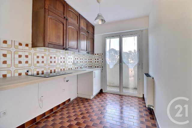 Appartement T3 &agrave; vendre - 3 pi&egrave;ces - 61,30 m2 - St Raphael - 83 - PROVENCE-ALPES-COTE-D-AZUR