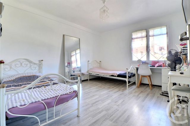 Appartement T4 &agrave; vendre - 4 pi&egrave;ces - 98,68 m2 - St Raphael - 83 - PROVENCE-ALPES-COTE-D-AZUR