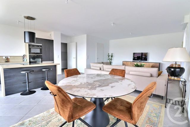 Appartement T4 à vendre - 4 pièces - 86,91 m2 - Frejus - 83 - PROVENCE-ALPES-COTE-D-AZUR